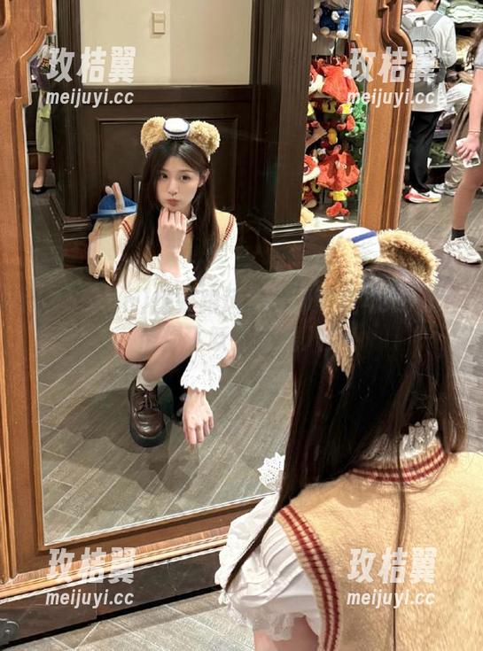想要跟风?立即下载455fun,带你飞跃无底线八卦!-玫桔翼 想要跟风?立即下载455fun,带你飞跃无底线八卦!-玫桔翼