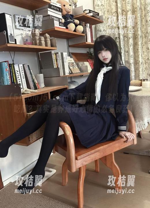51com下载指南:你以为只是吃瓜?其实是养成好心情的必备良药!-玫桔翼 51com下载指南:你以为只是吃瓜?其实是养成好心情的必备良药!-玫桔翼