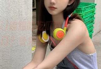 娜娜的吃瓜背后，有没有隐藏的传送门？快来51吃瓜一探究竟吧！