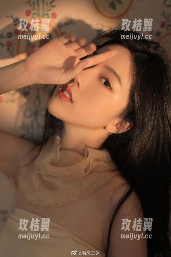 风趣直播!51吃瓜中心官网教你完美吃瓜姿势,还不来看看?-玫桔翼 风趣直播!51吃瓜中心官网教你完美吃瓜姿势,还不来看看?-玫桔翼