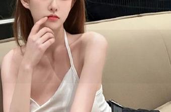 打开51吃瓜网苹果版，俄罗斯引擎为你晒瓜，还有意想不到的收获！