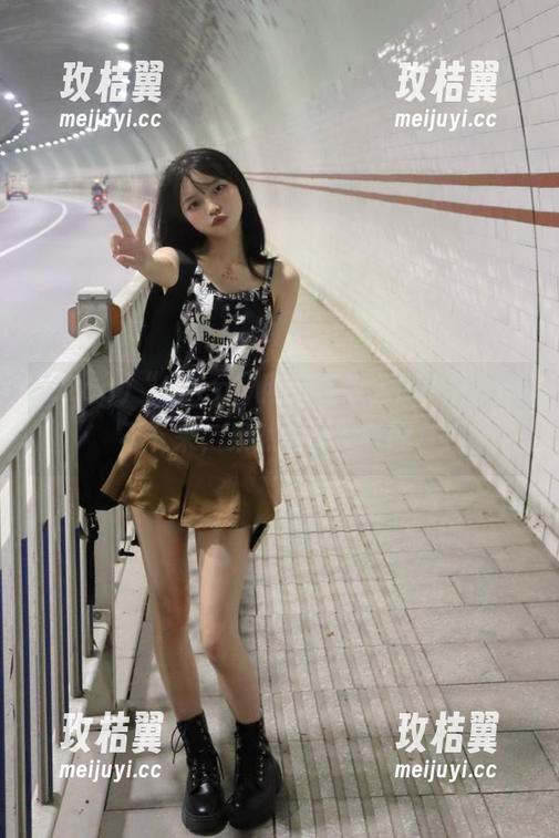 “52cg”网站的瓜,吃一口就停不下来,果然欲罢不能啊!-玫桔翼 “52cg”网站的瓜,吃一口就停不下来,果然欲罢不能啊!-玫桔翼