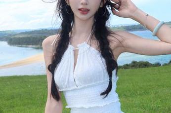 来吧，各位，把这波瓜都收藏了，718.sx又开播了奇葩秀。