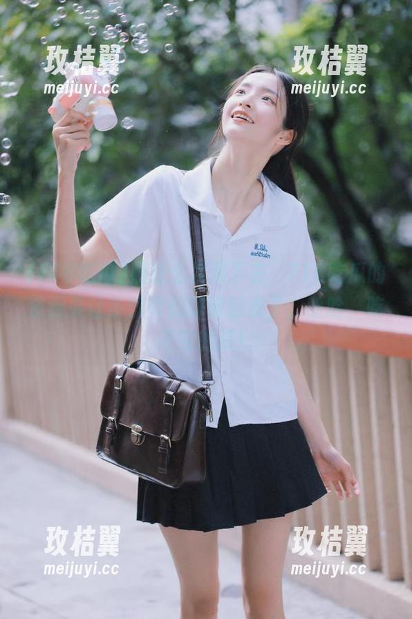 照这么发展下去,718吃瓜的资源要让小伙伴们撑破肚皮了,哈哈,吃不完的瓜!-玫桔翼 照这么发展下去,718吃瓜的资源要让小伙伴们撑破肚皮了,哈哈,吃不完的瓜!-玫桔翼
