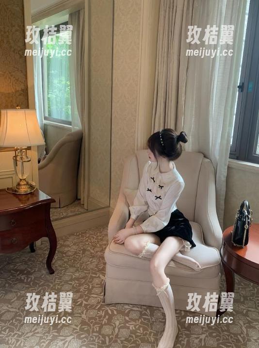 91吃瓜官网,恭候朝阳的小伙伴们来合影留念-玫桔翼 91吃瓜官网,恭候朝阳的小伙伴们来合影留念-玫桔翼