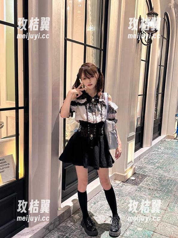观看“91吃瓜”的视频,那个表情太生动了,让我忍不住给朋友发链接,哈哈!-玫桔翼 观看“91吃瓜”的视频,那个表情太生动了,让我忍不住给朋友发链接,哈哈!-玫桔翼