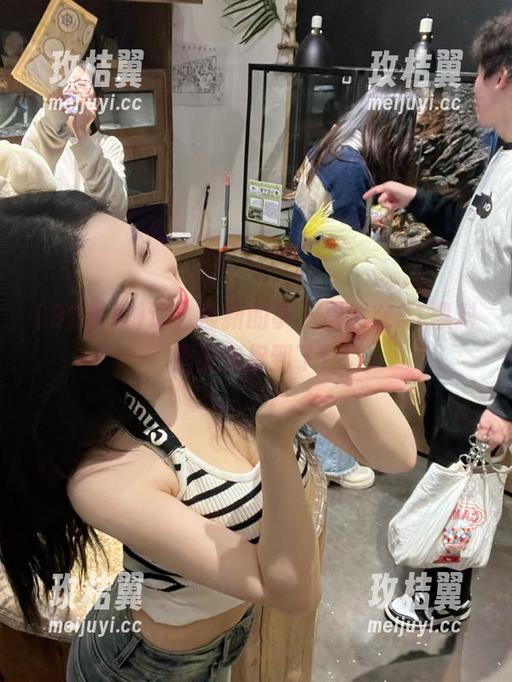 这么最新的事，居然在91黑料里被我捉到了！-玫桔翼