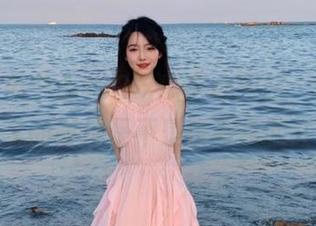 92吃瓜中心网站，读到瓜文的时候是不是也有点脸红