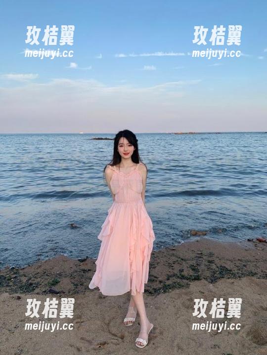 92吃瓜中心网站，读到瓜文的时候是不是也有点脸红-玫桔翼