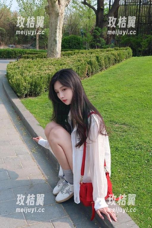 在线讨论:cg网的热辣话题,让热度不断飙升-玫桔翼 在线讨论:cg网的热辣话题,让热度不断飙升-玫桔翼