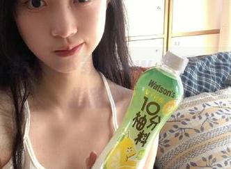 下载www.吃瓜，你的八卦指路明灯！