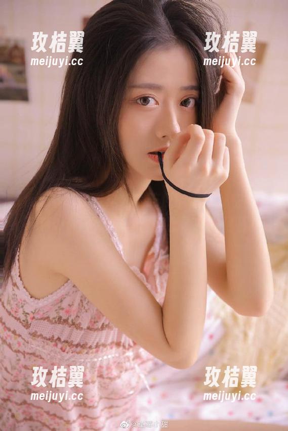 这才是吃瓜的低调秘密,快下载www.吃瓜,帮你畅游八卦世界!-玫桔翼 这才是吃瓜的低调秘密,快下载www.吃瓜,帮你畅游八卦世界!-玫桔翼