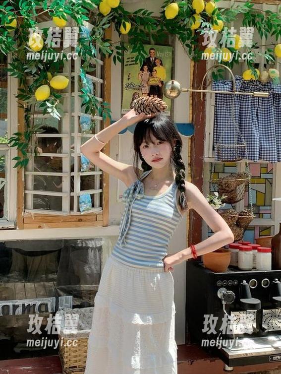 “zztt11”又发布新内容了，点开之后我居然愣住了。-玫桔翼