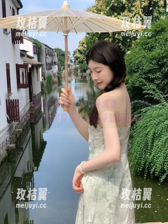 跟五一吃瓜导航走,今天的免费版苹果果真有几分神奇的怀旧感。-玫桔翼 跟五一吃瓜导航走,今天的免费版苹果果真有几分神奇的怀旧感。-玫桔翼