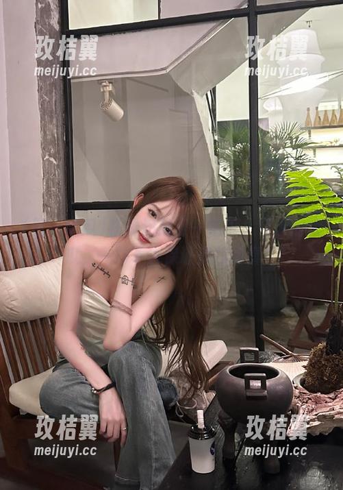 在线追踪五一吃瓜,今天的大瓜,一口下去保证满口惊喜!-玫桔翼 在线追踪五一吃瓜,今天的大瓜,一口下去保证满口惊喜!-玫桔翼