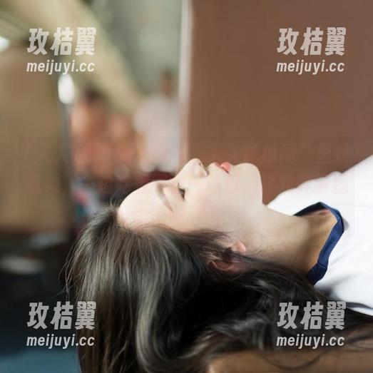 我就在“人人吃瓜网”里看视频,一边吃着零食一边想,这戏真够糙的。-玫桔翼 我就在“人人吃瓜网”里看视频,一边吃着零食一边想,这戏真够糙的。-玫桔翼