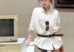 美女配八卦，快来看看“免费吃瓜”的链接带你走进喧闹的八卦世界！