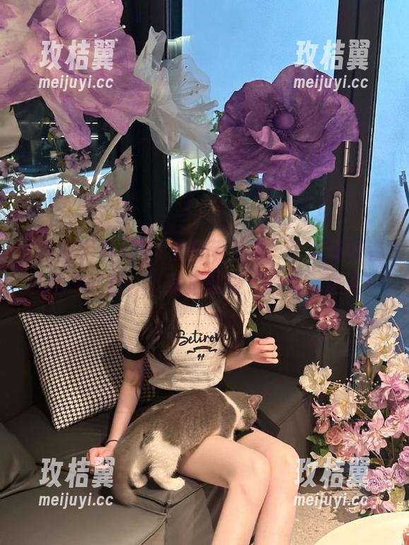 冲哥黑料苹果版,瓜皮爱好者的秘密武器,下载后就是‘吃瓜’达人!-玫桔翼 冲哥黑料苹果版,瓜皮爱好者的秘密武器,下载后就是‘吃瓜’达人!-玫桔翼