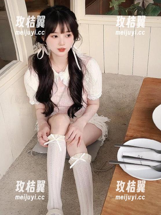 吃瓜网入口:一不小心就被逼入深渊,求各路神仙保佑我捞回理智!-玫桔翼 吃瓜网入口:一不小心就被逼入深渊,求各路神仙保佑我捞回理智!-玫桔翼