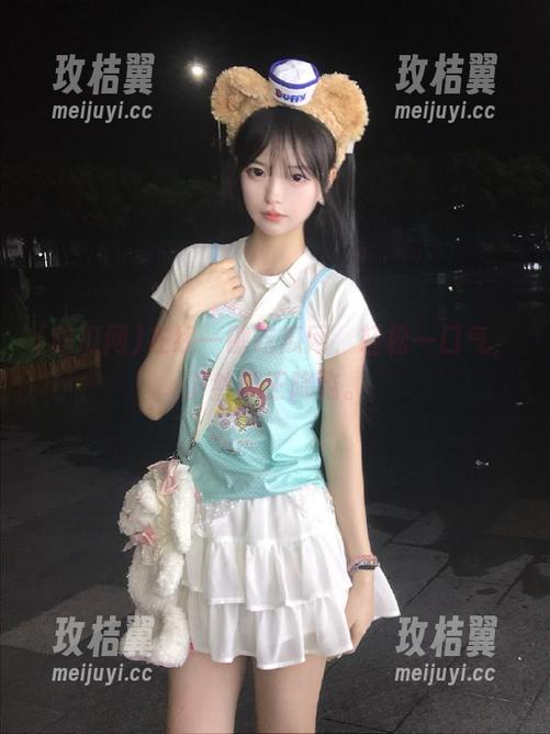 在线一键吃瓜网,轻松一口气,俨然瓜王降临。-玫桔翼 在线一键吃瓜网,轻松一口气,俨然瓜王降临。-玫桔翼