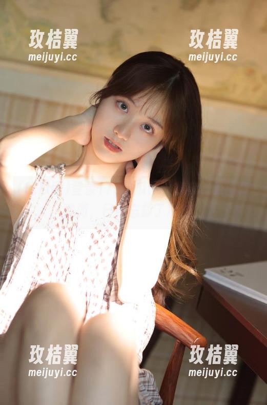 登录17c吃瓜网,我在这瓜田里遨游,已经忘却了现实!-玫桔翼 登录17c吃瓜网,我在这瓜田里遨游,已经忘却了现实!-玫桔翼