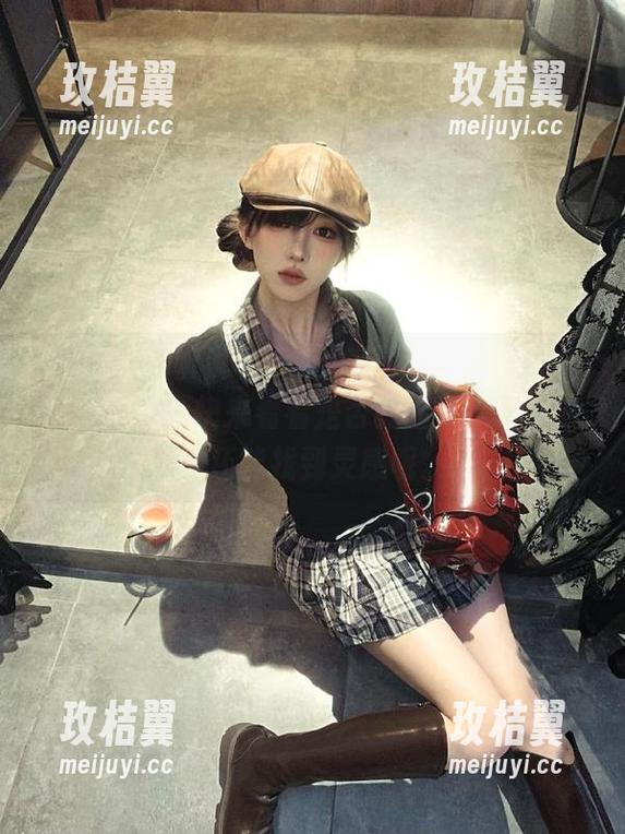 听说“www.51吃瓜网”有个隐藏链接，快来看看是否能上天入地，没准还能找到灵感呢。-玫桔翼