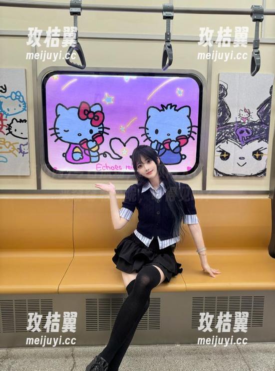 今日瓜场,吃瓜网入口还隐约传来窃窃私语呢,听得见吗?-玫桔翼 今日瓜场,吃瓜网入口还隐约传来窃窃私语呢,听得见吗?-玫桔翼