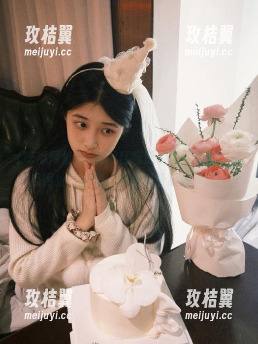 各大网红撕逼现场，全在“吃瓜网址”官网，即刻观看热闹程度！-玫桔翼