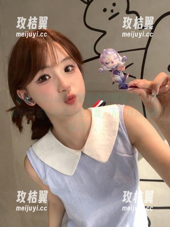 点进“明星黑料网站”,总觉得自己在夺命连心的游戏,下一秒就要被扒皮了。-玫桔翼 点进“明星黑料网站”,总觉得自己在夺命连心的游戏,下一秒就要被扒皮了。-玫桔翼