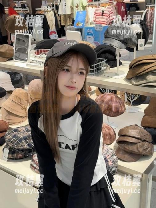 快搭乘黑料不打烊,万里长征的幽默线路,准备好被撩拨了吗?-玫桔翼 快搭乘黑料不打烊,万里长征的幽默线路,准备好被撩拨了吗?-玫桔翼