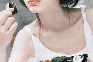我在“黑料不打烊”的入口等着，突然觉得这个瓜成熟得让人垂涎欲滴，赶紧来品一口！