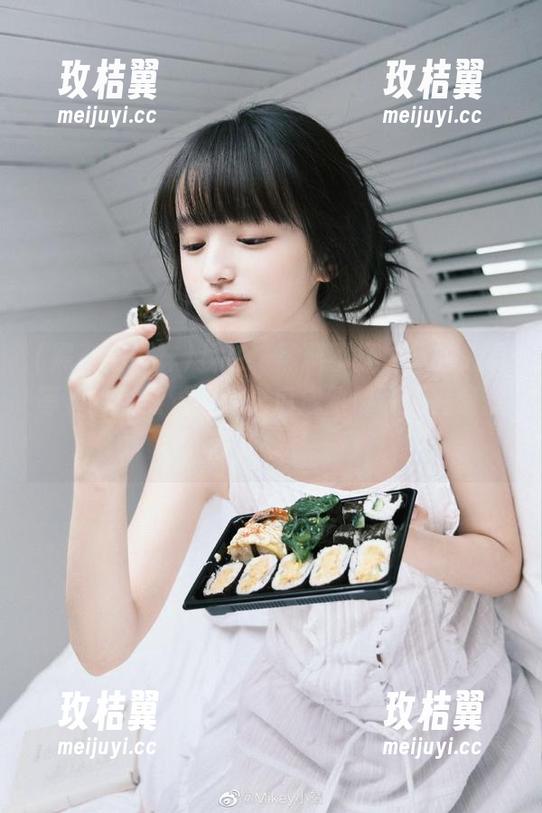 我在“黑料不打烊”的入口等着,突然觉得这个瓜成熟得让人垂涎欲滴,赶紧来品一口!-玫桔翼 我在“黑料不打烊”的入口等着,突然觉得这个瓜成熟得让人垂涎欲滴,赶紧来品一口!-玫桔翼