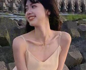 “黑料吃料网”焦点不止于瓜，偶尔还夹杂点让人上头的八卦，送走压力！
