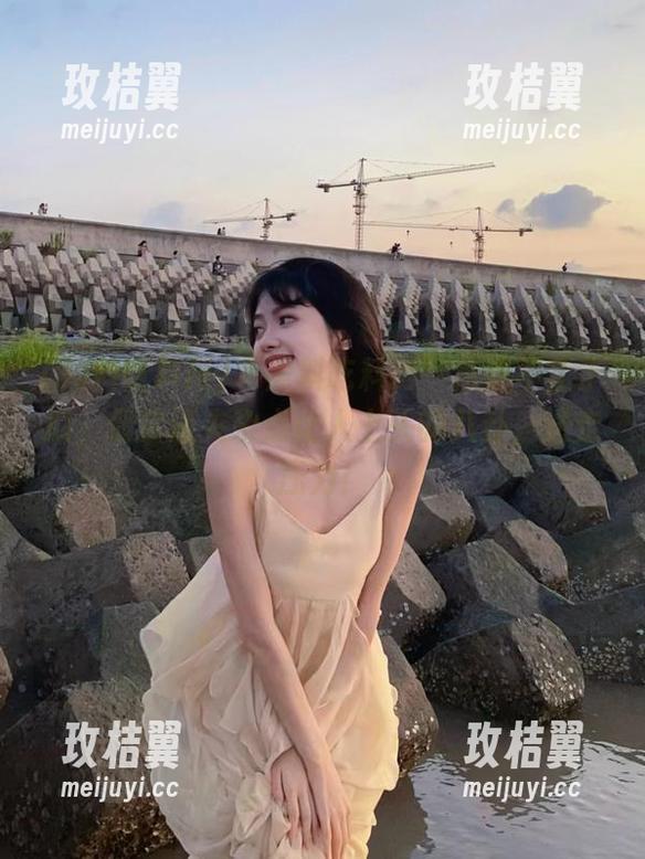 “黑料吃料网”焦点不止于瓜，偶尔还夹杂点让人上头的八卦，送走压力！-玫桔翼