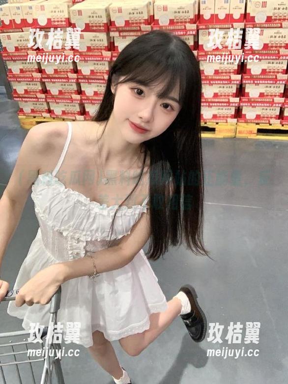 黑料吃瓜网站的正能量,反差大到不敢相信-玫桔翼 黑料吃瓜网站的正能量,反差大到不敢相信-玫桔翼