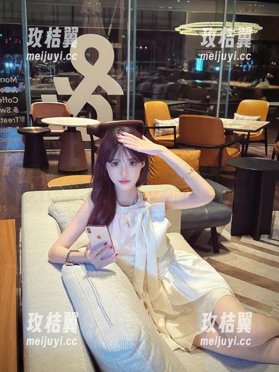 黑料吃瓜网给我两种态度,入口处徘徊在黑和白之间的反差调调!-玫桔翼 黑料吃瓜网给我两种态度,入口处徘徊在黑和白之间的反差调调!-玫桔翼