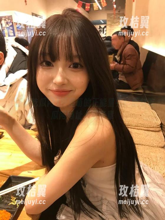 反差萌的正能量?!黑料吃瓜网网址上见真章-玫桔翼 反差萌的正能量?!黑料吃瓜网网址上见真章-玫桔翼