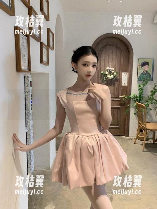 黑料社区的地址，真让人想信也不信的“入口”！-玫桔翼