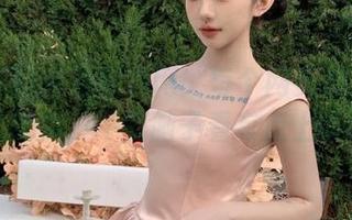 观看黑料网：每个网页都是个神奇的故事，不带脑子看有点上头哦！