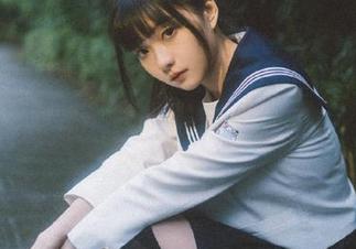 黑料网站的更新：当美女遇上道德，她们觉得哈哈哈！