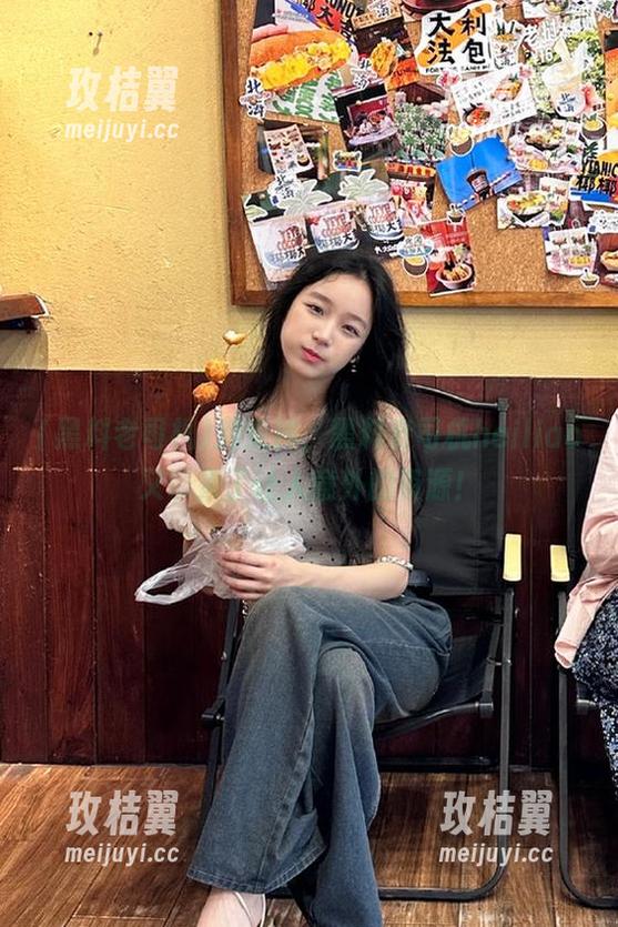 别走神,黑料老司机heiliao又带来了让人意外的资源!-玫桔翼 别走神,黑料老司机heiliao又带来了让人意外的资源!-玫桔翼