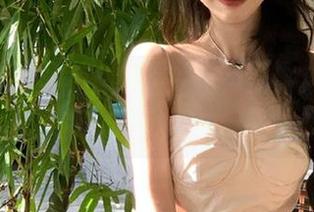 朋友们，关注一下最新黑网料，这波吃瓜我决不自责！